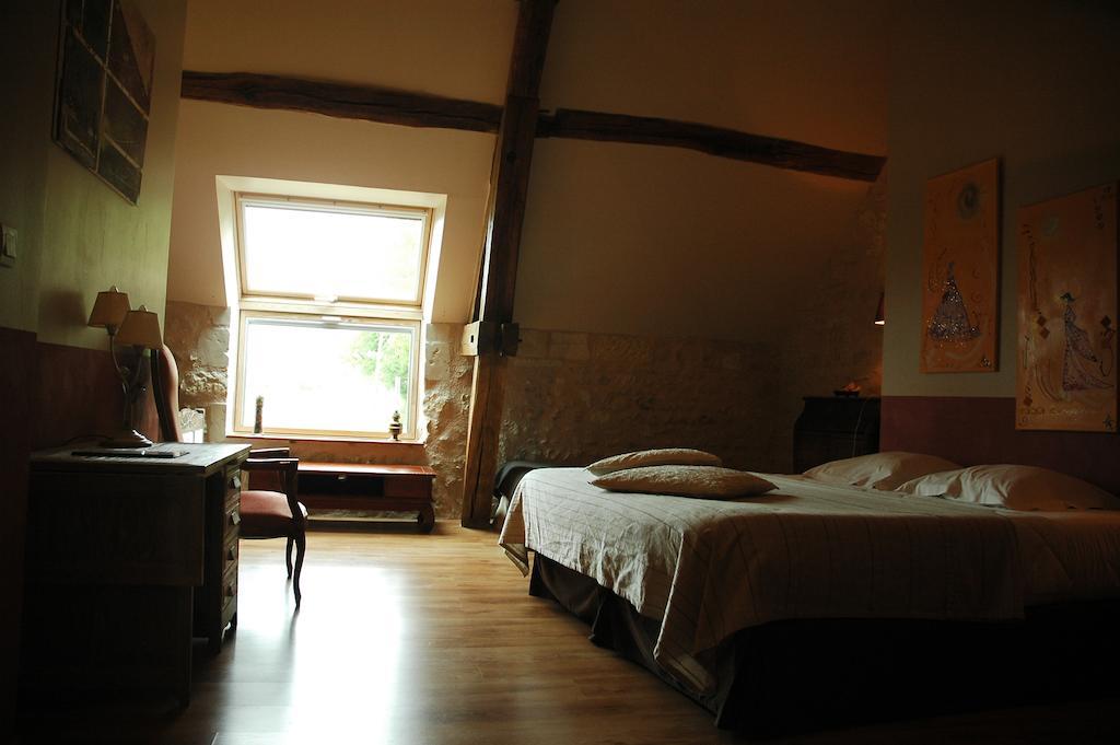 Les Pierres D'Aurele Chambres D'Hotes Saint-Georges-sur-Cher Room photo