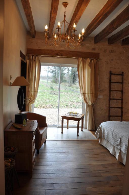 Les Pierres D'Aurele Chambres D'Hotes Saint-Georges-sur-Cher Room photo