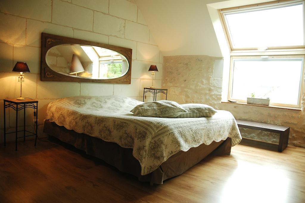 Les Pierres D'Aurele Chambres D'Hotes Saint-Georges-sur-Cher Room photo