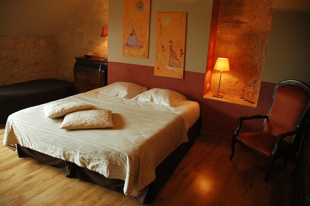 Les Pierres D'Aurele Chambres D'Hotes Saint-Georges-sur-Cher Room photo